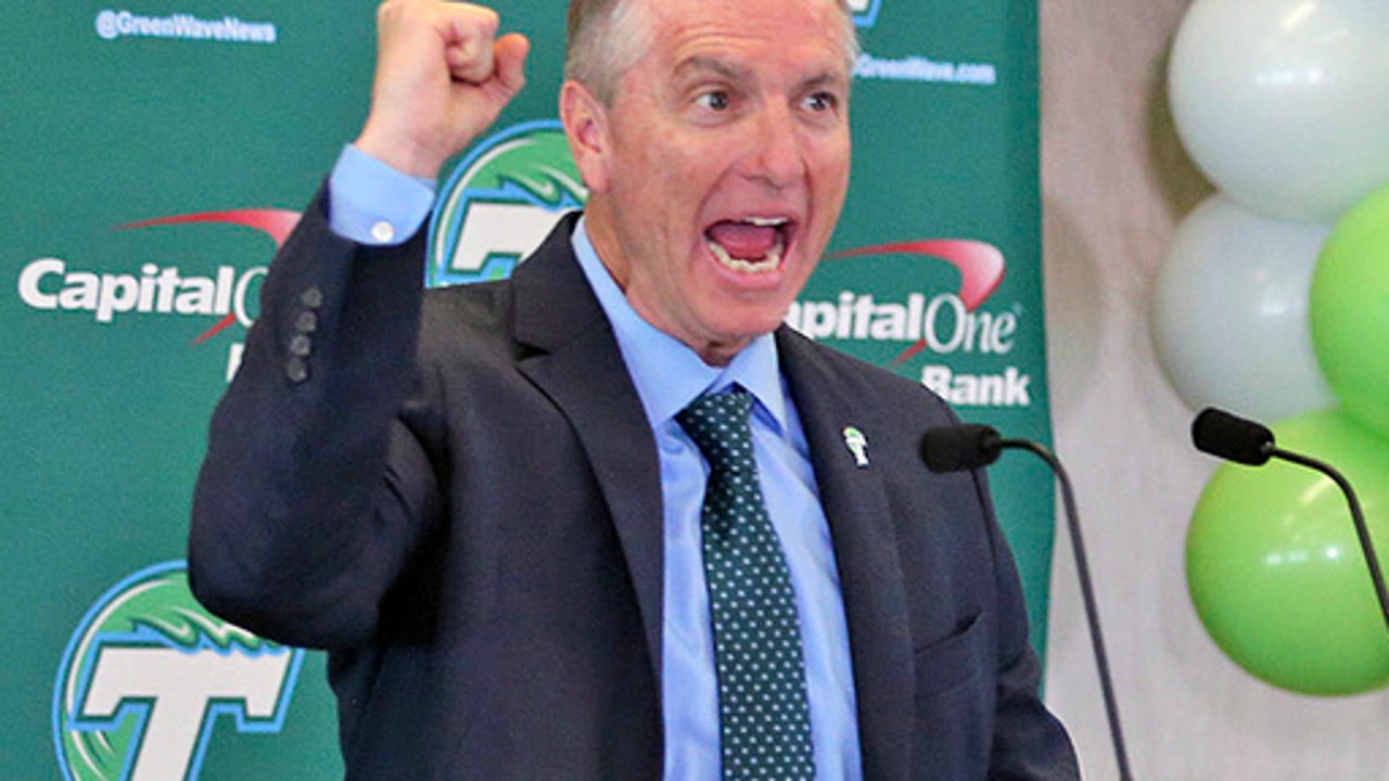 Wake Forest begins Clawson's 3rd year against Tulane